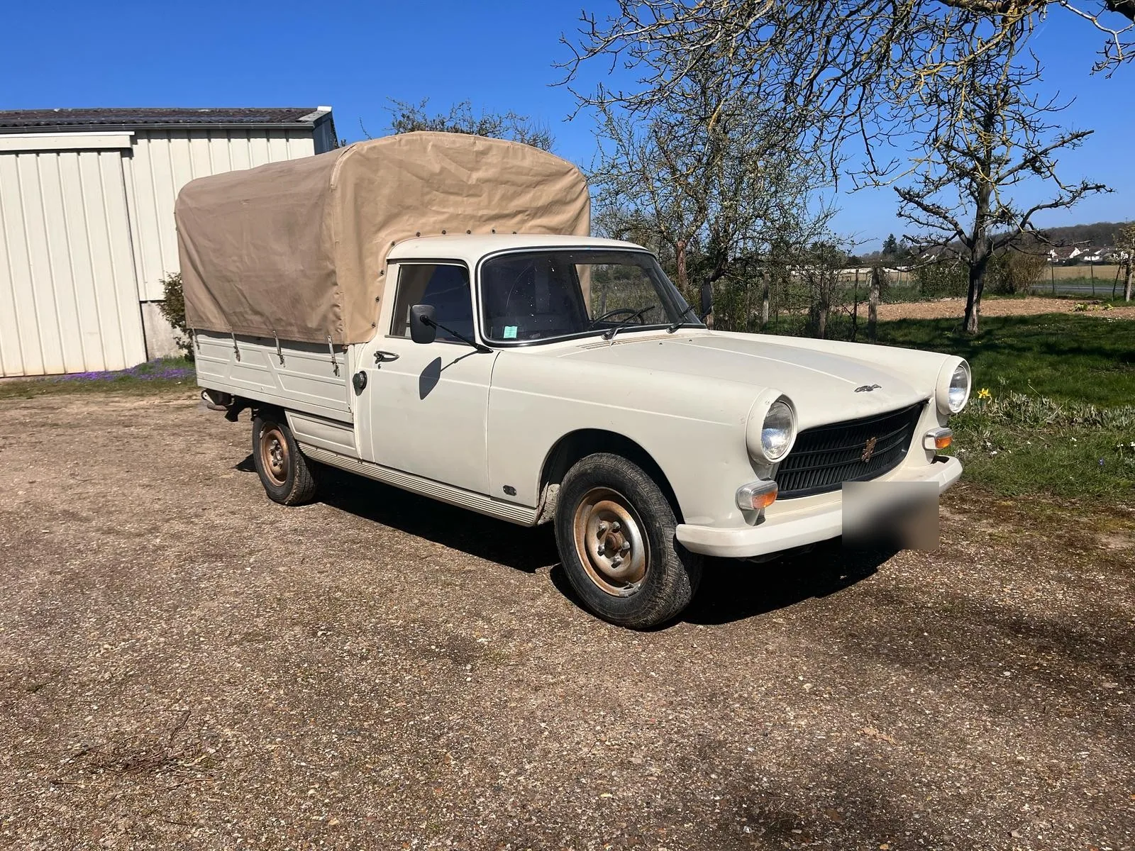 Peugeot 404 bâchée, Années 70 · Utilitaire bâché · 1979