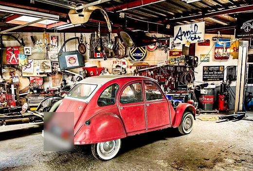 Citroën 2CV, Années 70-80 · Populaire · Rouge