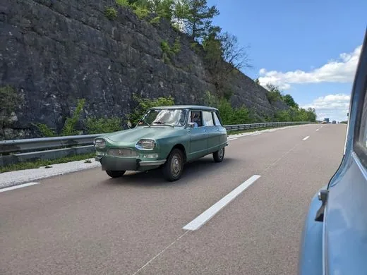 Citroën Ami 8, Années 70 · Berline populaire · Verte