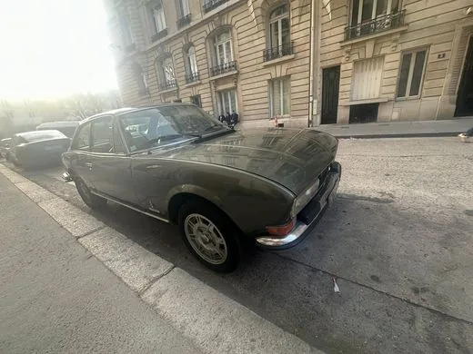 Peugeot 504 Coupé vert, Années 70 · Coupé Pininfarina