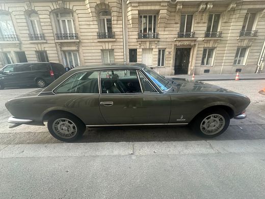 Peugeot 504 Coupe Pininfarina vert