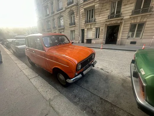 Renault 4L, Années 70 · Populaire · Orange