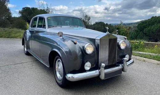 Rolls-Royce Silver Cloud, Années 60 · Berline de prestige · Gris