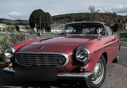 Volvo P1800 rouge